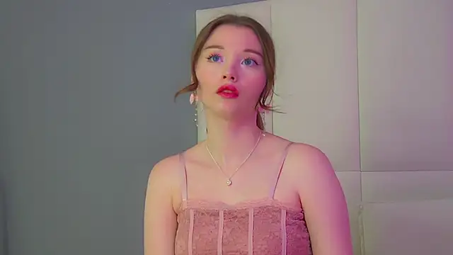 KeiraAsti's Live XXX Chat