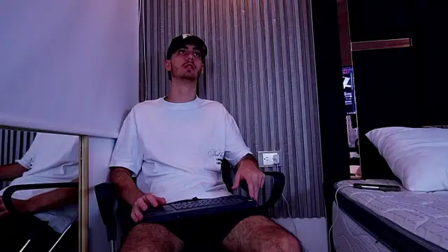Enzo_Crownn Live XXX chat