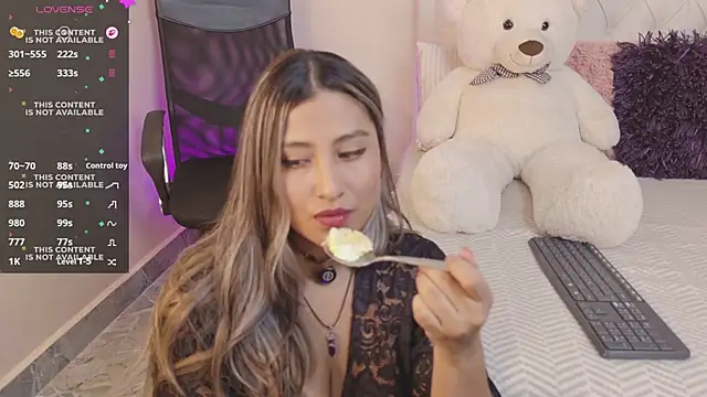 Chatroom XXX en direct de Rubyross21