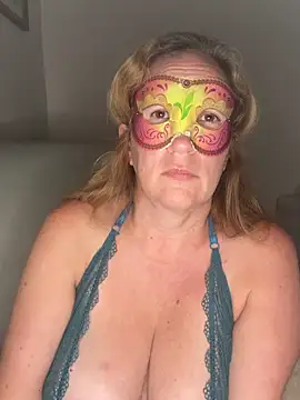 largeboobies30 – Kamerová šou