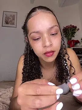 XXX chat uživo modela Yasmin777_