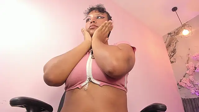 XXX chat uživo modela Kathleya7