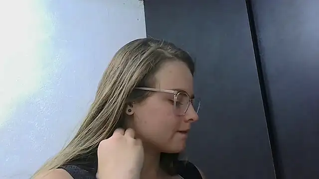 HellenMiyer1111 Chat XXX in diretta
