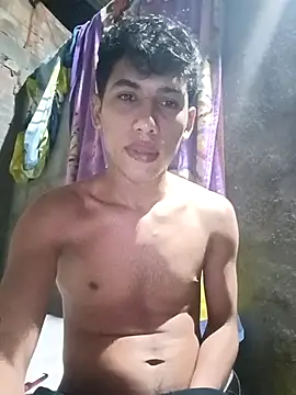 Andres123cv Adlı Modelin Canlı XXX Sohbeti