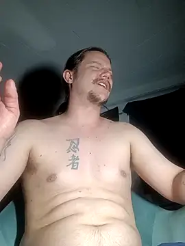 ChuckyyDee's Live XXX Chat