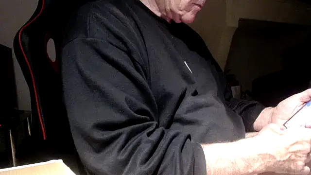 zemmmm54's Webcam Show