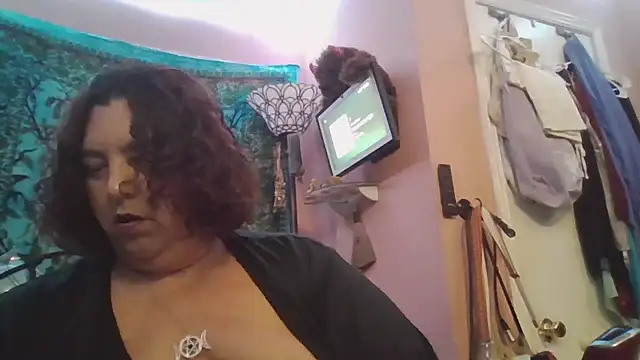 Chatroom XXX en direct de lil-gemini-hippy