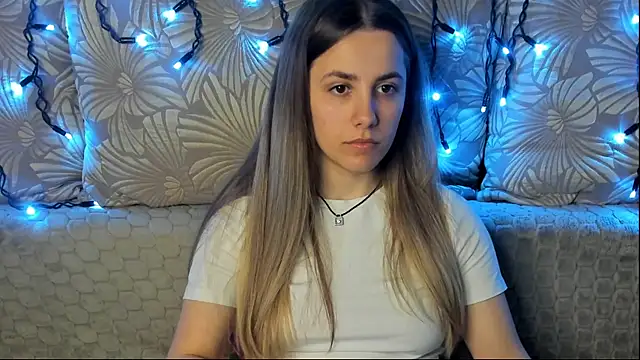 MaggieCake Chat XXX live