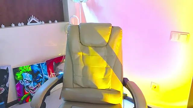 Malika_uAngel Adlı Modelin Canlı XXX Sohbeti
