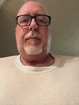 superbearboss webcam show