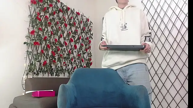 LiamBrown09's Live XXX Chat