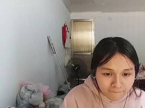 RebelAura 网络视讯表演