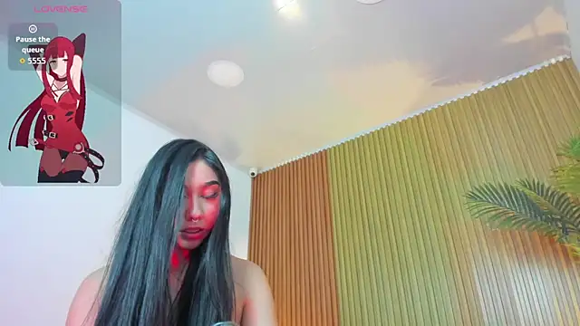 Chat +18 de katnissa_28 ao vivo