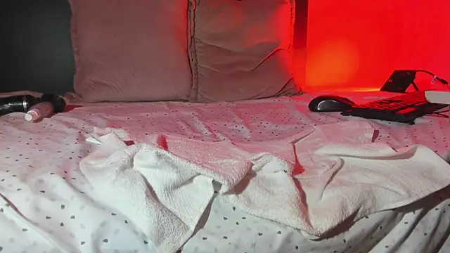 Scarleth-Foxxn Live XXX chat