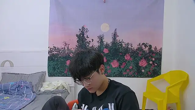 KK-cuteboy 在線直播表演