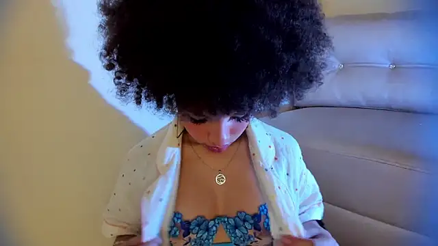 sofia_kay 即時 XXX 聊天