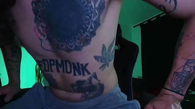 Ryuk_it Show in webcam