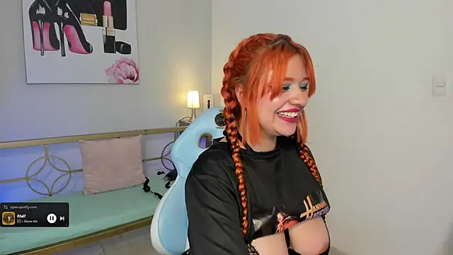 XXX chat uživo modela _carlotta_x
