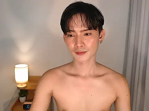 asian_dai Show in webcam