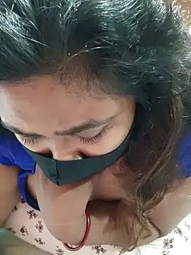 Show modela hotbhabhi011 na web-kameri