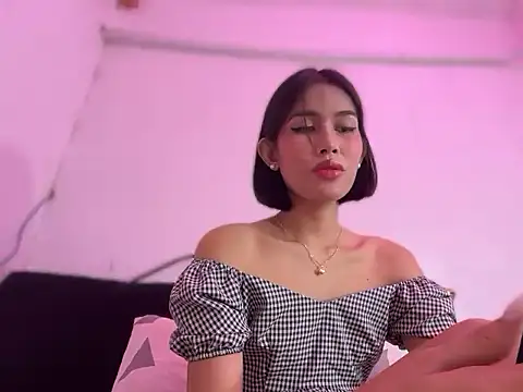 YougotLara Webcam Show