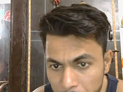 Show modela Stubborndesiboy na web-kameri