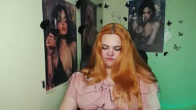 RinaRiii webcam show