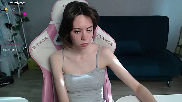 Онлайн чат XXX Allie_Hazie