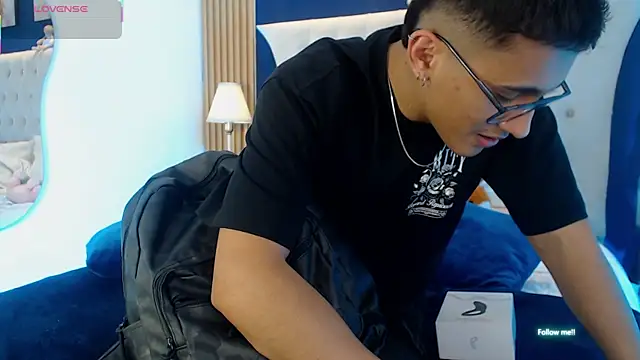 SalvadorFit Chat XXX live
