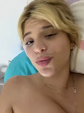 _Alicee_1 élő XXX-chatje