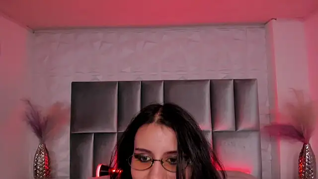 HollyPeach 现场XXX聊天