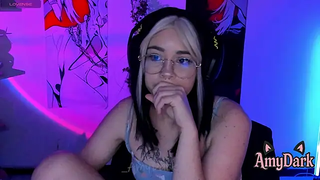 _AmyDark Chat XXX in diretta