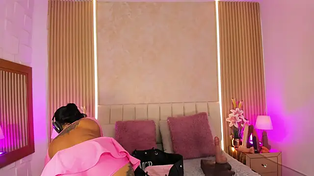 MaddyGray_ élő XXX-chatje