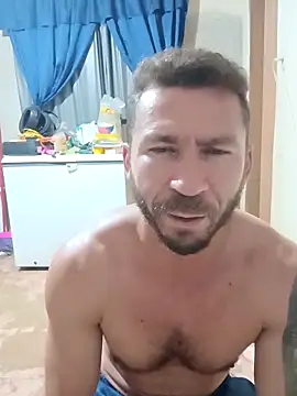 RobertoLuiz84 Show in webcam