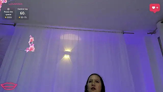 Anyelina_milf webcam show