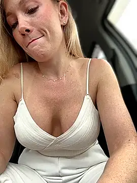 LavenderHot's Webcam Show