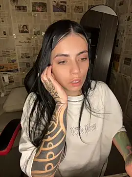 i_am_nina_ Live XXX-Chat