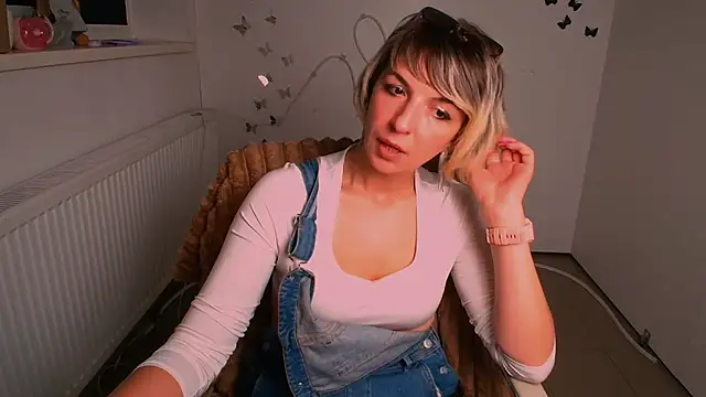 Lana_Foxyy's Live XXX Chat