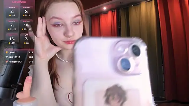 Chatroom XXX en direct de MaddisonLee