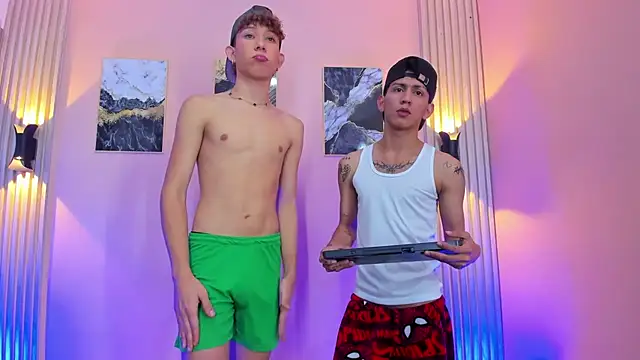 Marcus_and_Tony webcam show