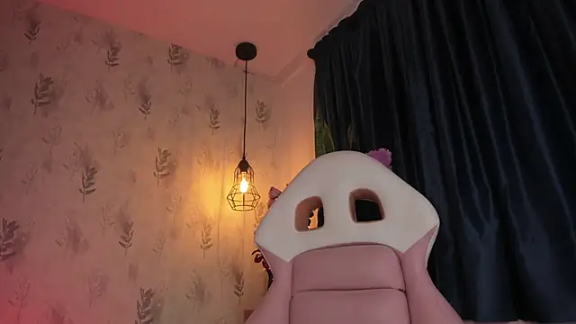 perla7777のライブXXXチャット