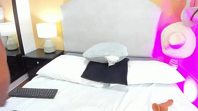 SarahBleer 라이브 XXX 채팅