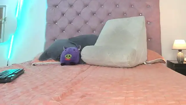 laurenlaine Adlı Modelin Canlı XXX Sohbeti