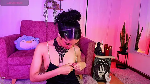 Sara_Jhonson Chat XXX in diretta