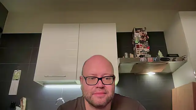 theitalianbear Adlı Modelin Canlı XXX Sohbeti