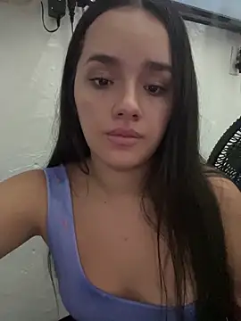 Luciaparker03's Live XXX Chat