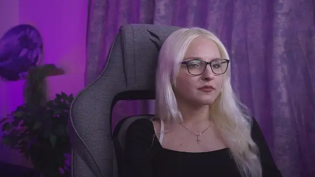 XXX chat uživo modela ViolaMore