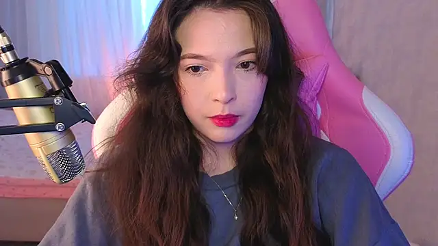 yuna_sunshy's Live XXX Chat