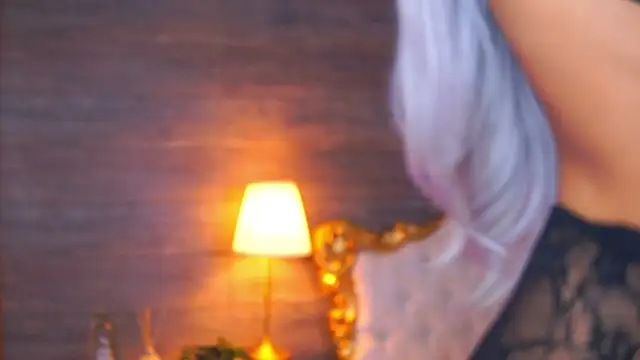 Juicy_Jessye – Kamerová šou
