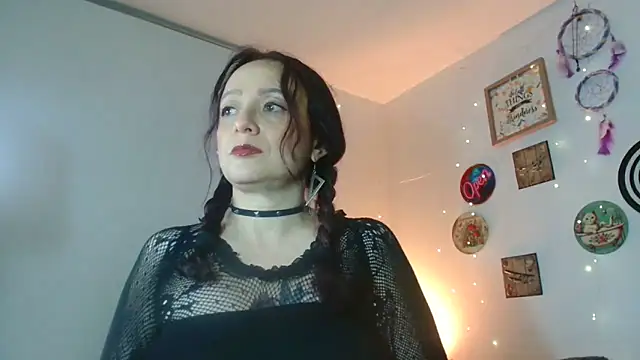 Chat XXX en directo de Katicalatinmilf